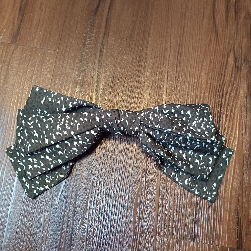 Large Printed Bow Hair Clip